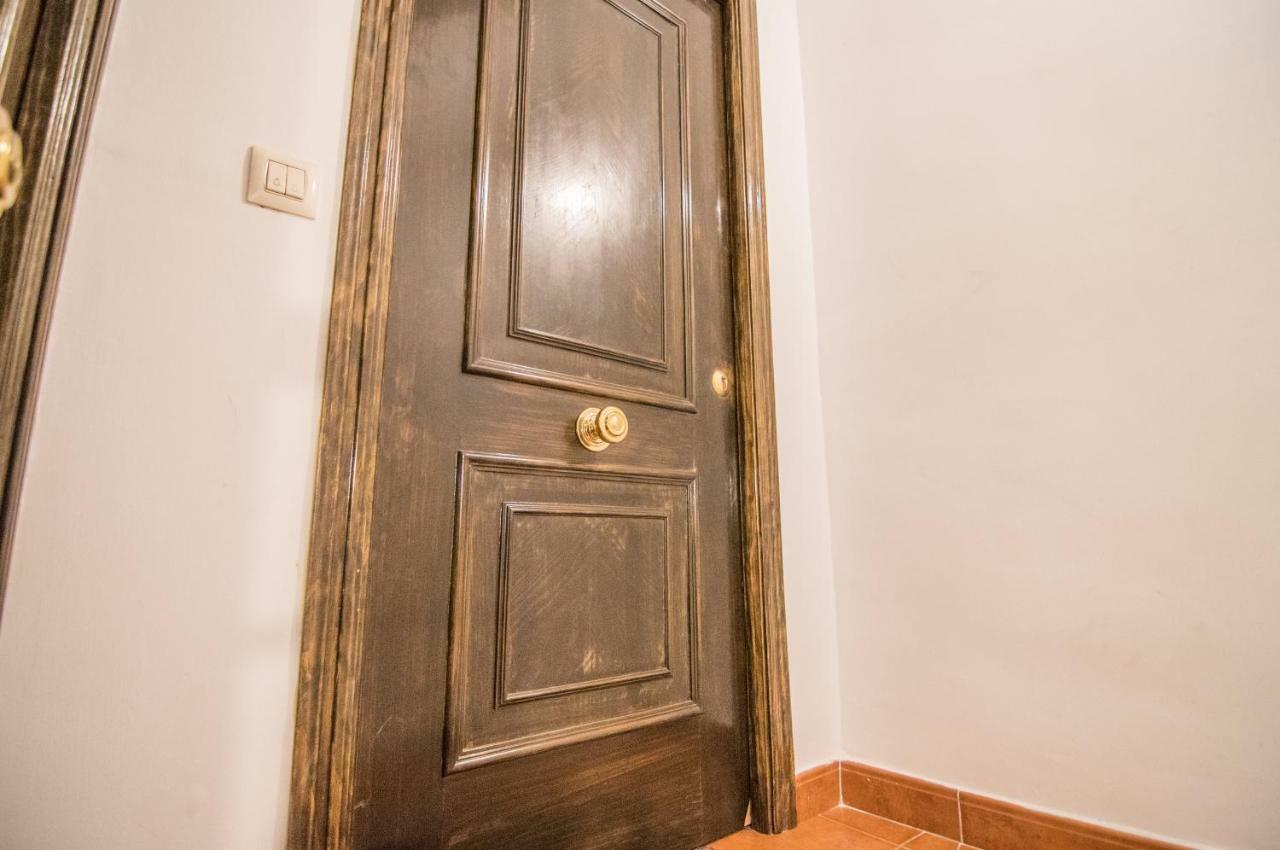 Tuguest Plaza Nueva Apartment Γρανάδα Εξωτερικό φωτογραφία